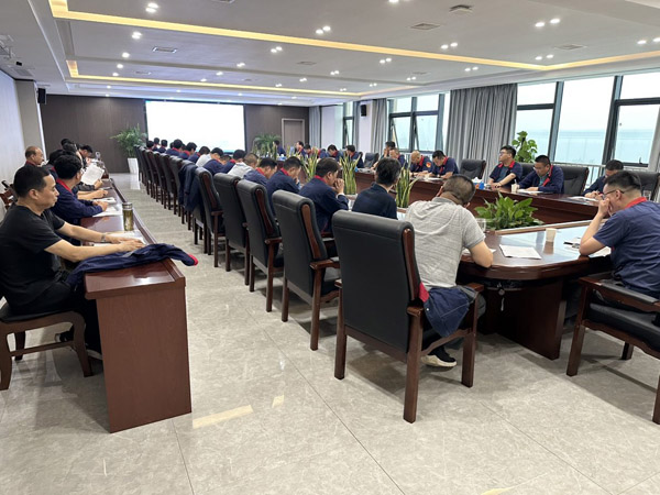 公司召開安全、環(huán)保、職業(yè)衛(wèi)生工作會(huì)議 