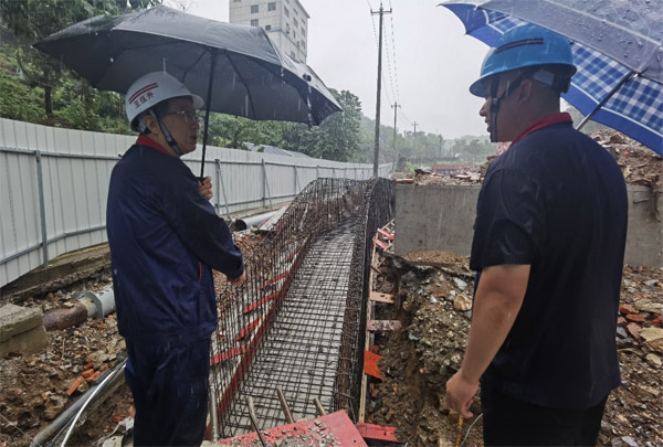 公司黨委書記檢查在建項目  公司黨委書記檢查在建項目